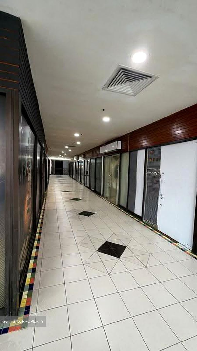 Parklane Shopping Mall (D7), Retail #612768311